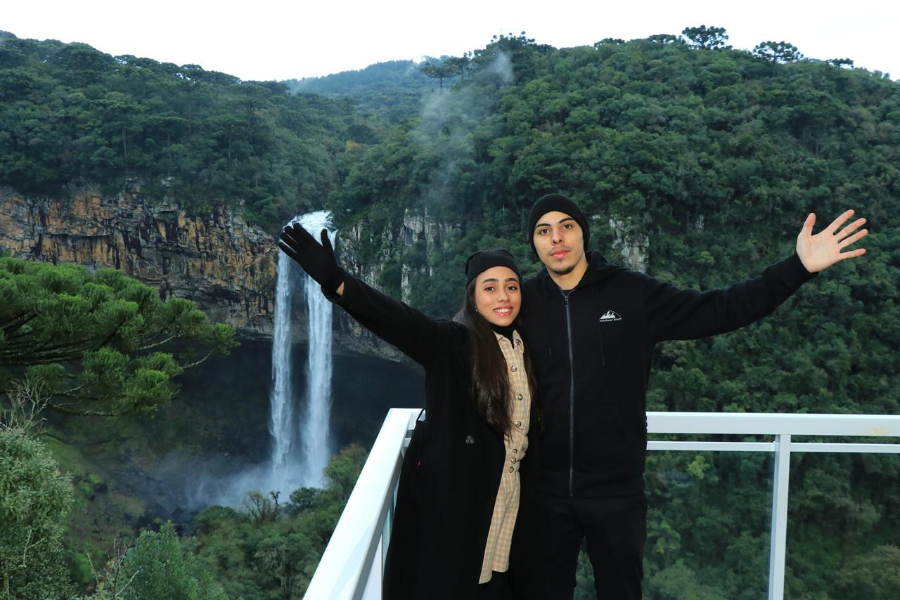 Casal em viagem